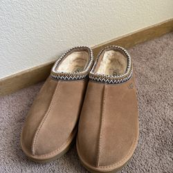 Uggs Light Brown brand New Size 10