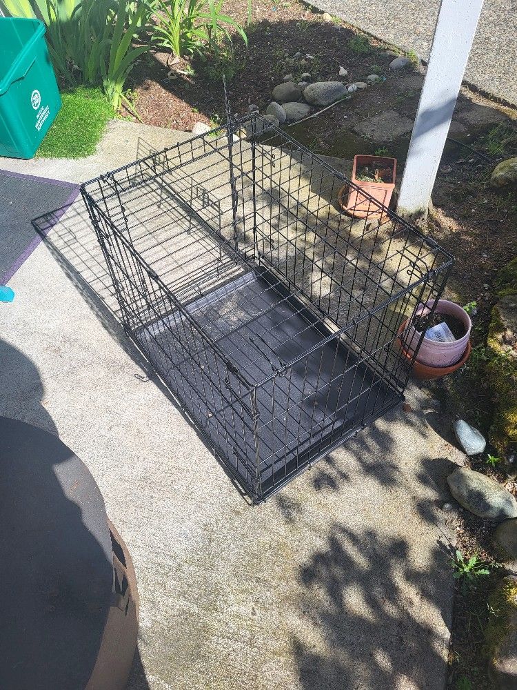 Small dog kennel