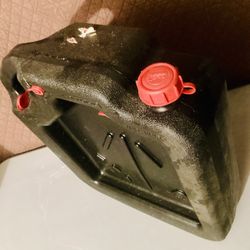 Heavy-Duty Utility Container – Fuel/Oil Storage 