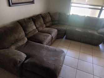 Sectional couch