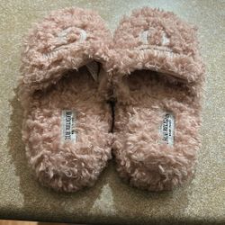 True Religion Slippers 