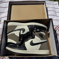 Air Jordan 1 Retro High OG ‘Dark Mocha’