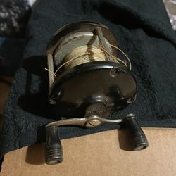 Vintage Sealake 930 Fishing Reel