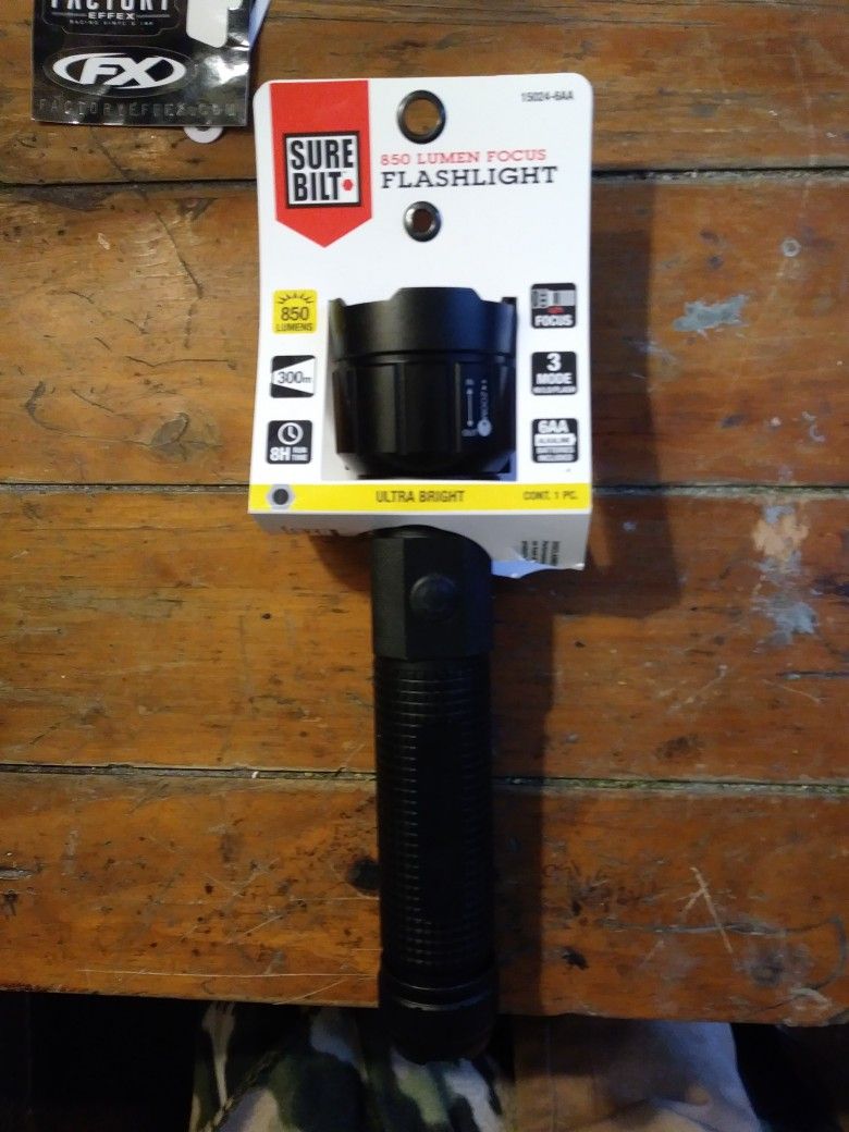 Sure/bilt 850 lumen flashlight