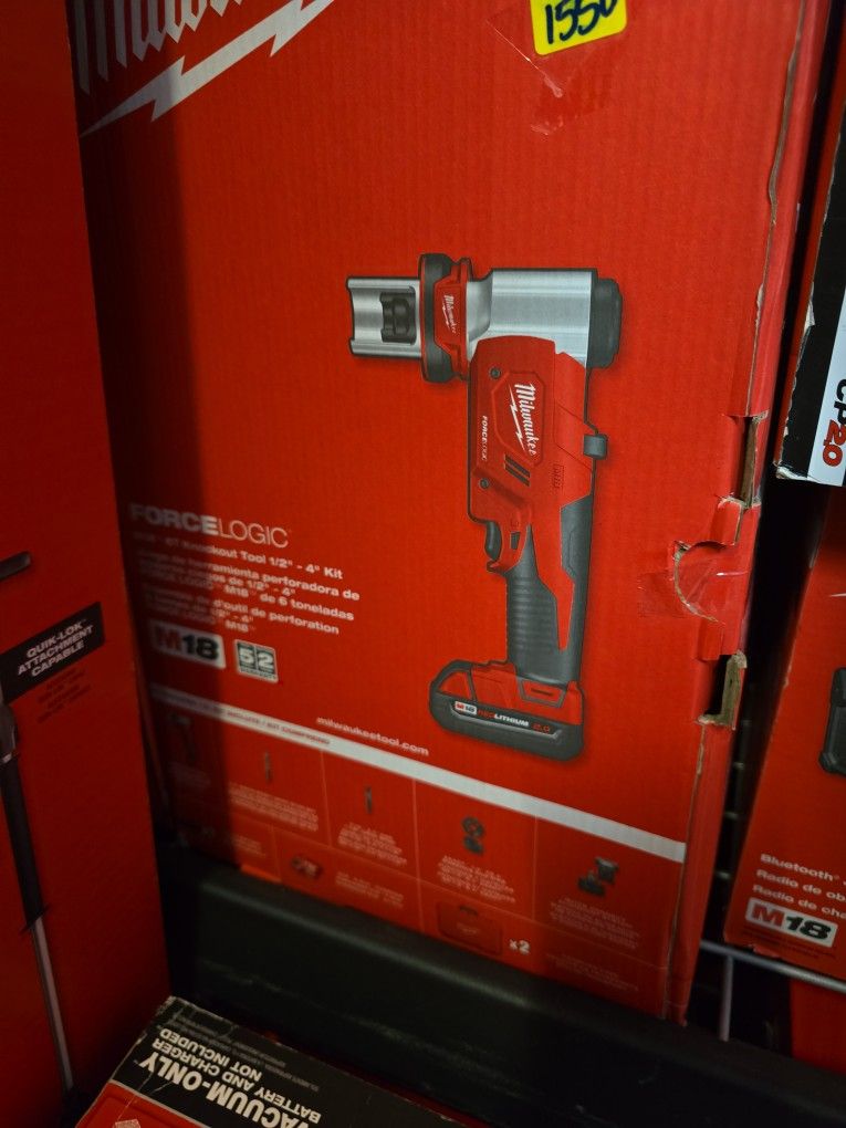 Milwaukee M18 Knockout Kit,6T, 1/2"-4" Punches & Dies, Battery, Charger And 2x Hardcases,New, Financing Available