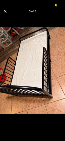 Toddler bed