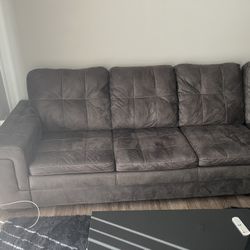 MARRELTON 2-PIECE SLEEPER SECTIONAL COUCH