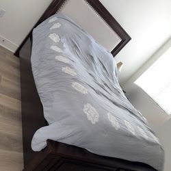Queen Size Bedroom Set
