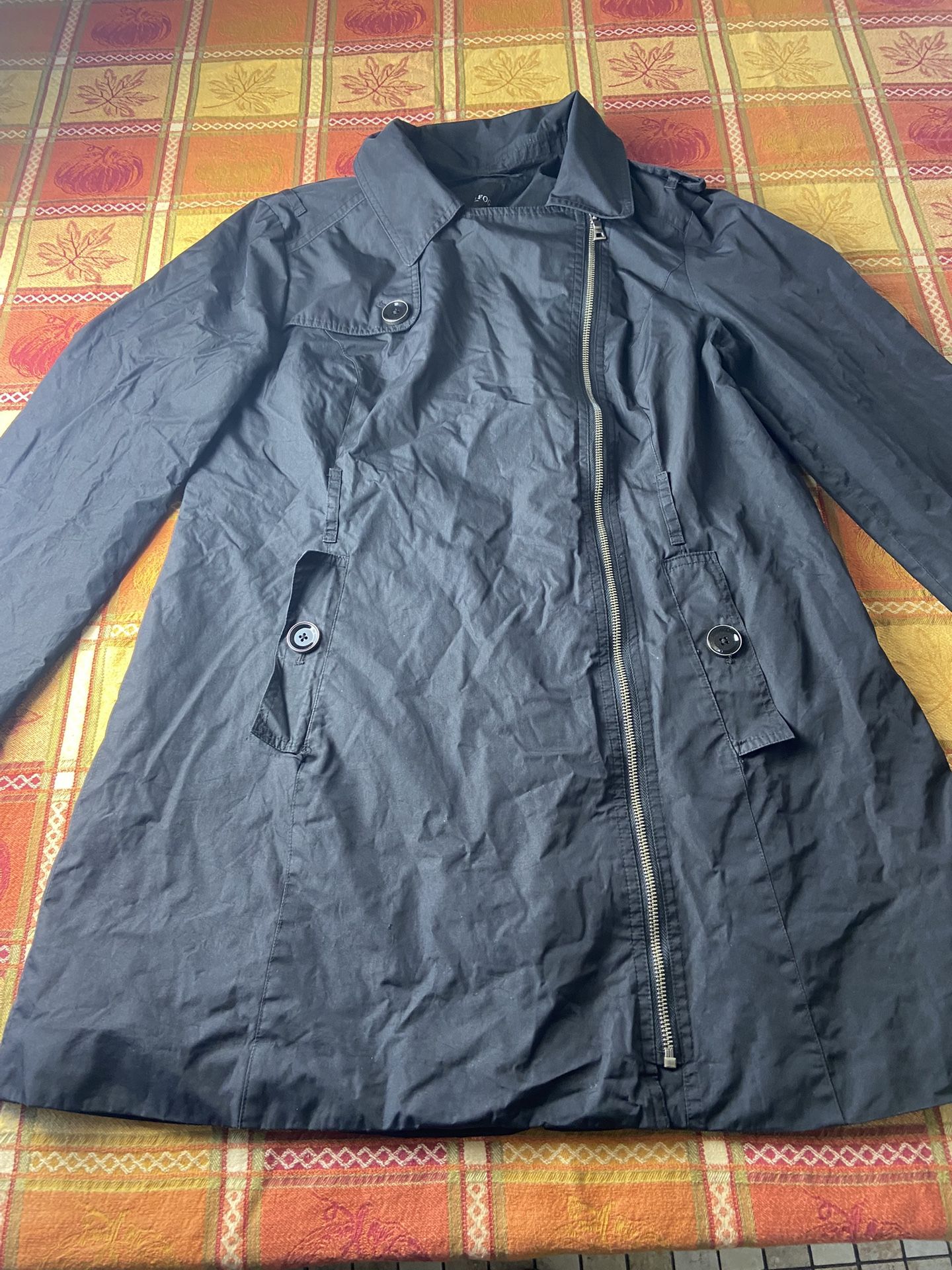 London Fog Women Coat Or Raincoat