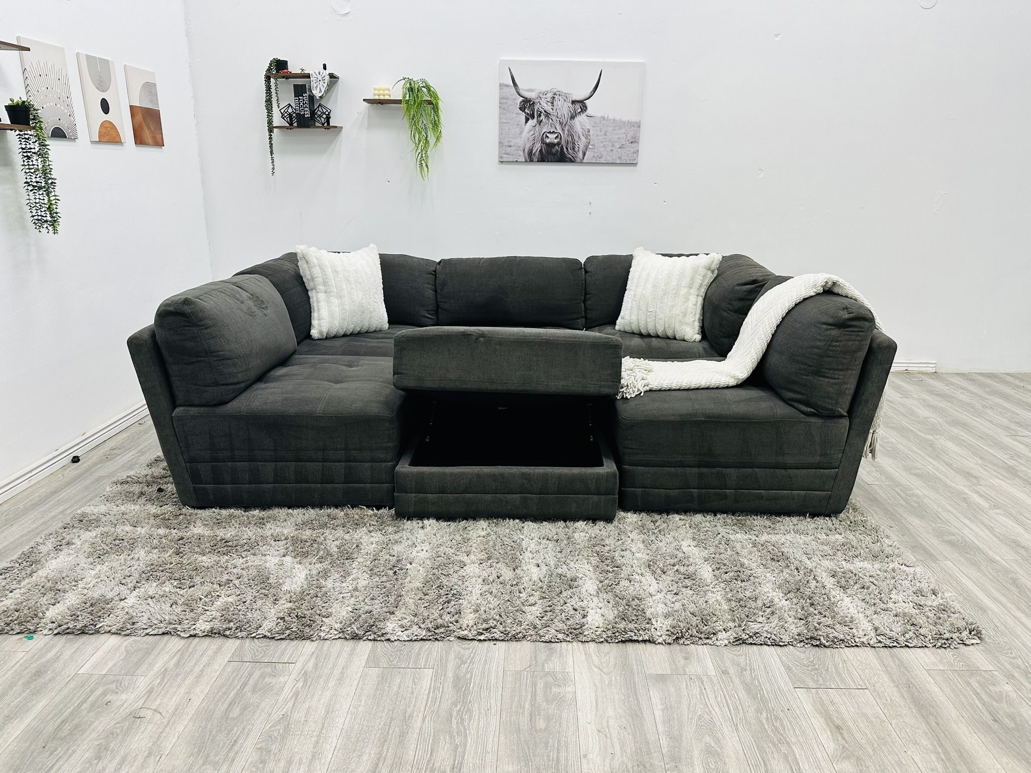 Modular Sectional Couch - Free Delivery 