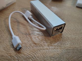 New In Box: Set Of 3 Portable Electronic Chargers