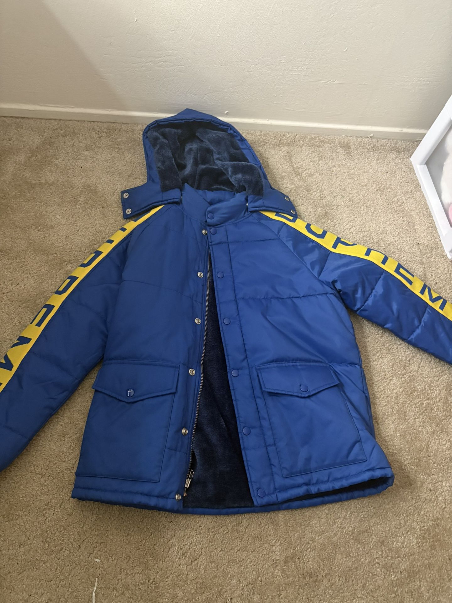 Supreme Jacket Sz S