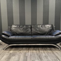 Black Leather Couch 