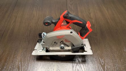 Milwaukee M18 Circular Saw