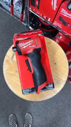 Milwaukee M12 FUEL 12V Lithium-Ion Brushless Cordless 1/4 in. Right Angle Die Grinder (Tool-Only)