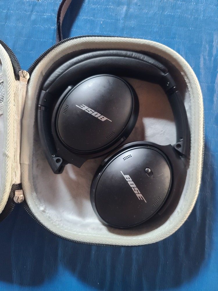 Bose QC45 Headphones