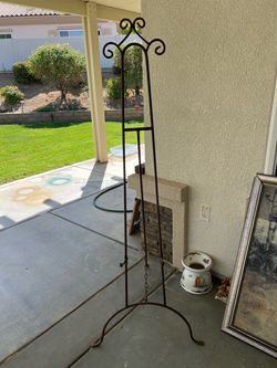 Tall Wrought Iron Easel Stand