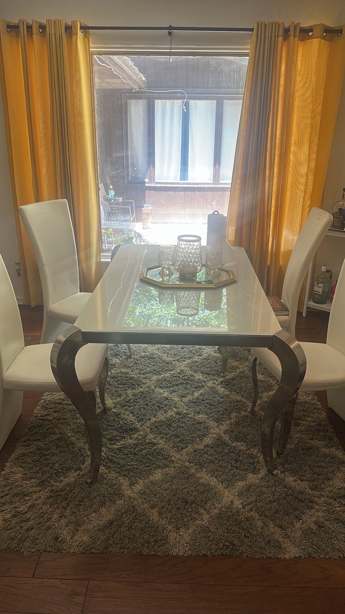 โจ Modern Glass Dining Table w/ 4 White Chairs - $350 OBO โจ