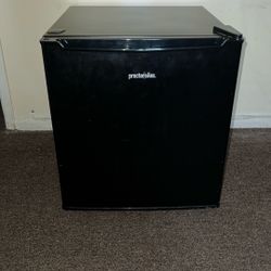 proctor silex mini fridge