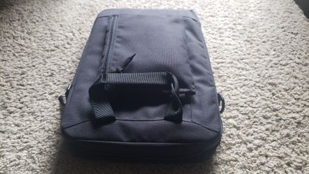 Laptop/Tablet Carrying Case