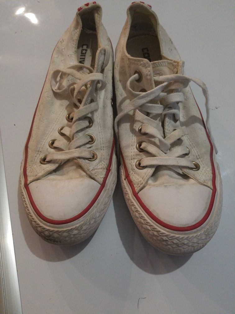 Converse size 8