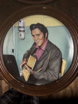Elvis Presley collector plate