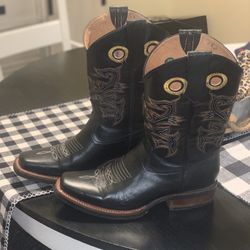 Men Size 9.5 Black Boots