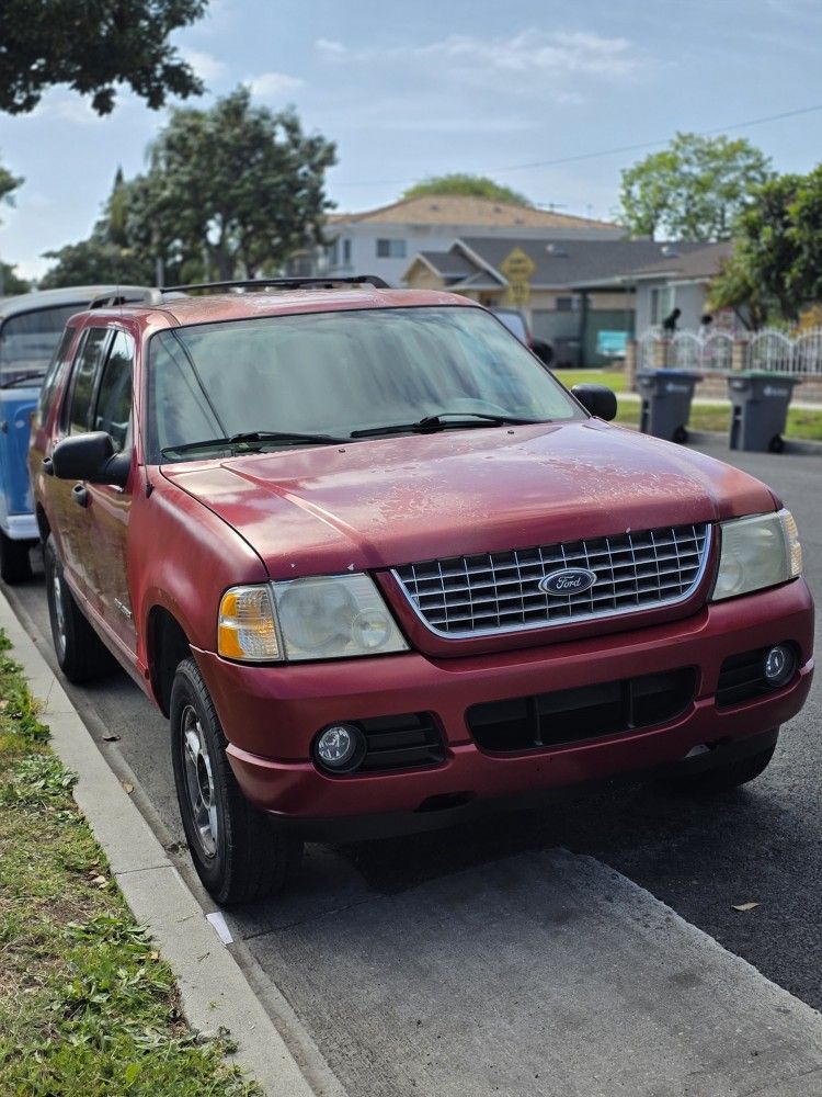 2004 Ford Explorer