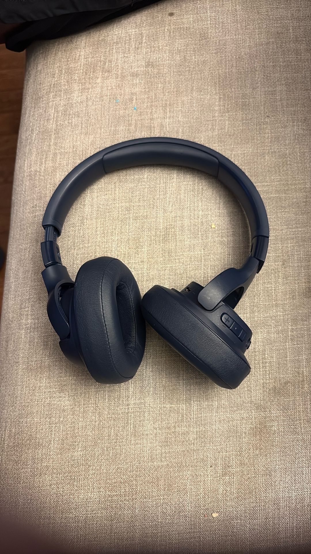 Earphones
