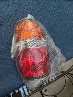 2001 - 2004 Tacoma Tailight right rear!
