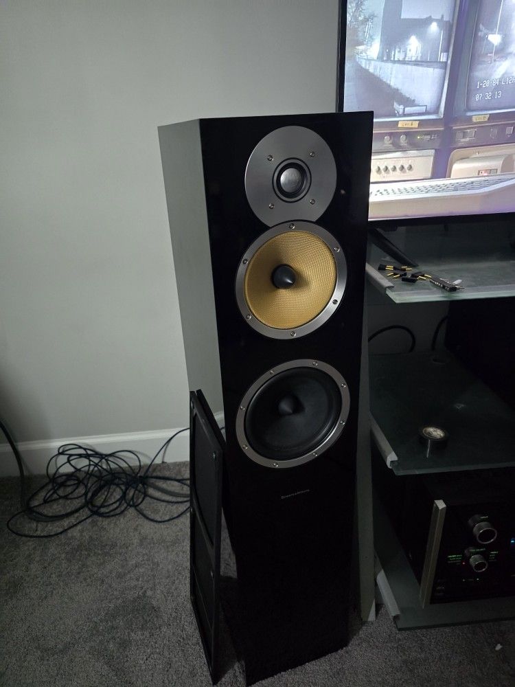 Bowers & Wilkins CM7 Pair of speakers (B&W)