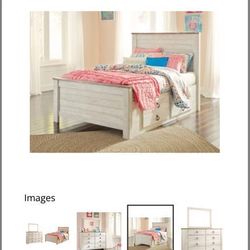 Willowton Full Panel Bed with 2 Storage Drawers with Mirrored Dresser
