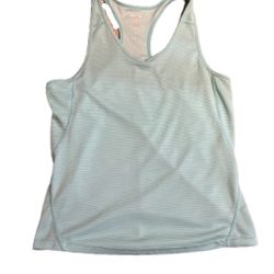 Cascade sport performance Tank in size Medium light mint color