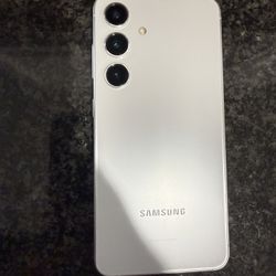 Selling Samsung Galaxy S24 128GB Price Firm T-Mobile or Metro PCS in Perfect Condition 
