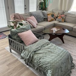 Toddler Bed. (bed Frame, Mattress, Sheets, Blankets, And Both Pillows. 