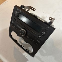 Nissan Altima Am Fm Cd Player Radio Receiver (OEM) 2008-2009