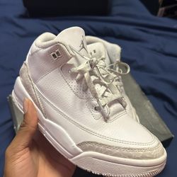 jordan 3s ‘pure money’ size 2y