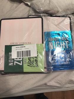 Victoria secret face mask