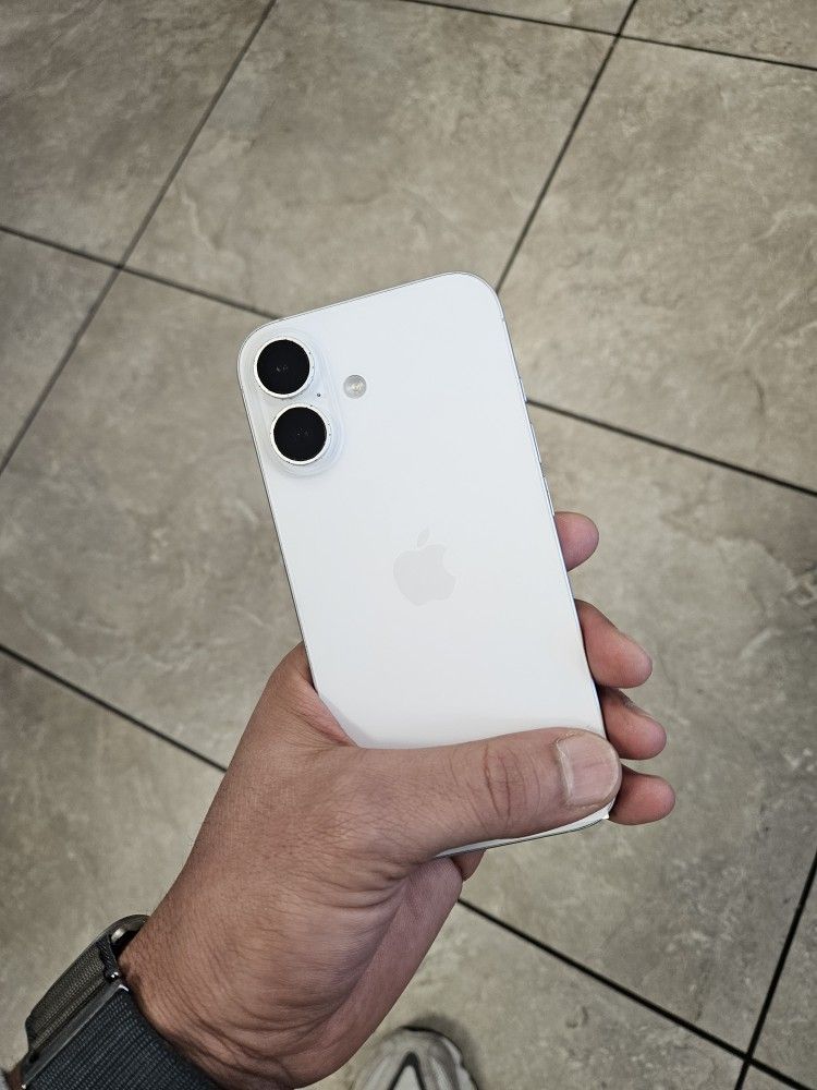 iPhone 16