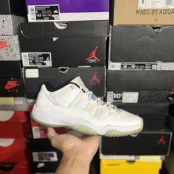 Jordan Legend Blue 11 Low size 10 USED