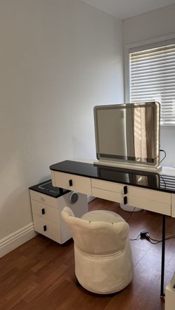 Computer Desk, Vanity Desk, Bedside Tables, Makeup Vanity Dressing Table with LED Makeup Mirror/Movable Bedside Table/Cushioned Stool, for Her New in 