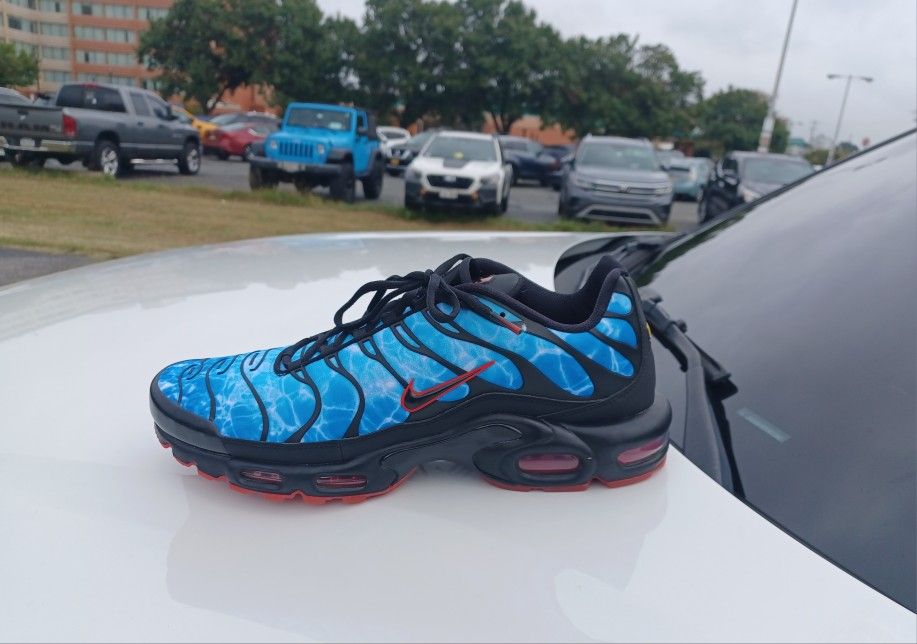 Brand New And Original Men's Nike Air Max's TN Sneakers Size 13