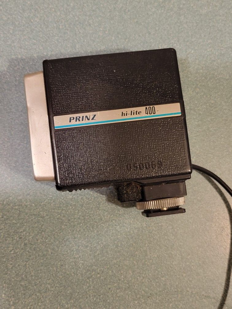 Prinz Hi-Lite 400 Electronic Flash battery or DC3V camera