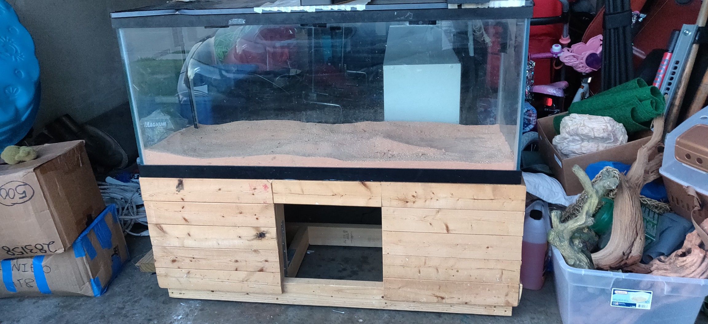 100g aquarium and stand (accessories also available)