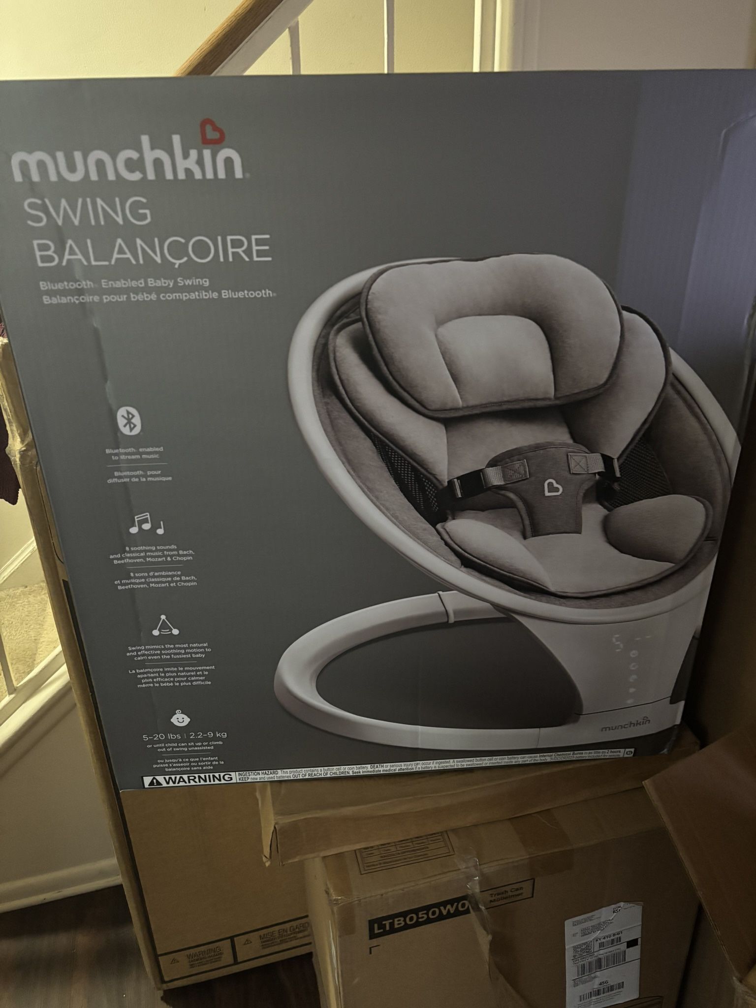 Balencoire Munchkin Bluetooth Baby Swing Brand New