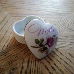 MOTHER CHARM HOLDER!!