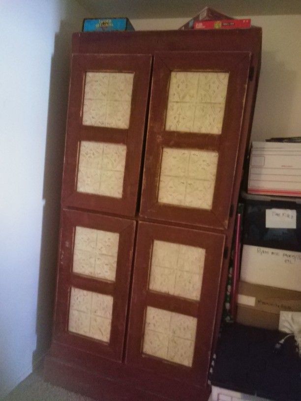 Armoir Or Storage