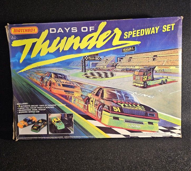 Vintage Matchbox 1990 "Days Of Thunder" Speedway Play Set