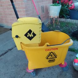 Cubeta Para Trapeador Comercial Barata $18 Dlls 