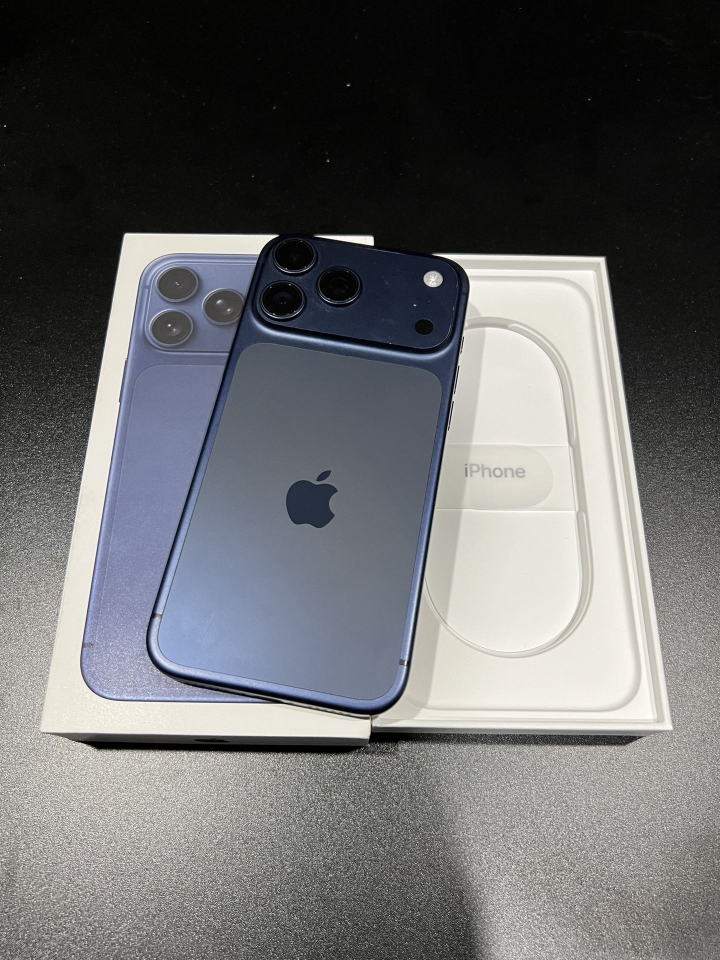 iPhone 17 Pro Max 256gb Unlocked 100% Battery